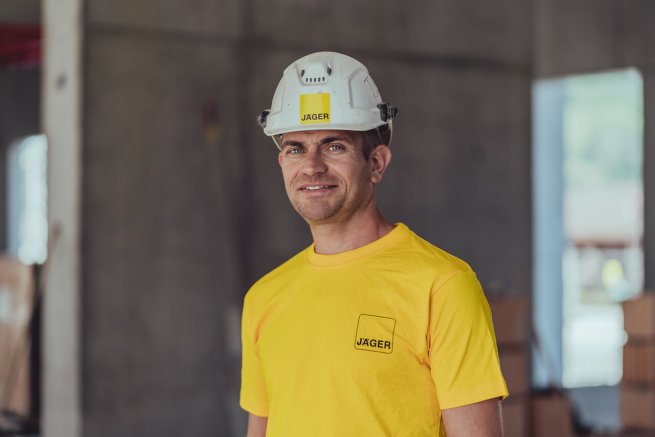 Jäger Bau Polier Tobias im Portrait