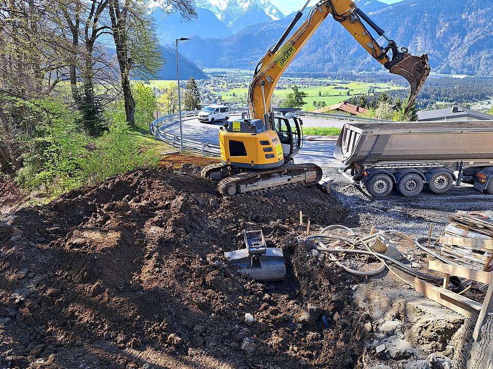 Aushubarbeiten beim Projekt Hochwasserschutz Schwarzbach