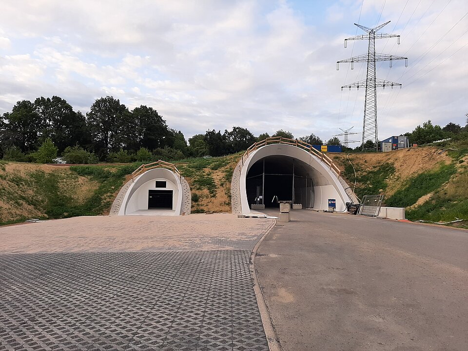 Portalhaupttunnel und Rettungsstollen